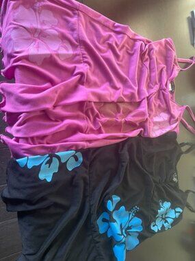 2 Hawaiian print summer dresses